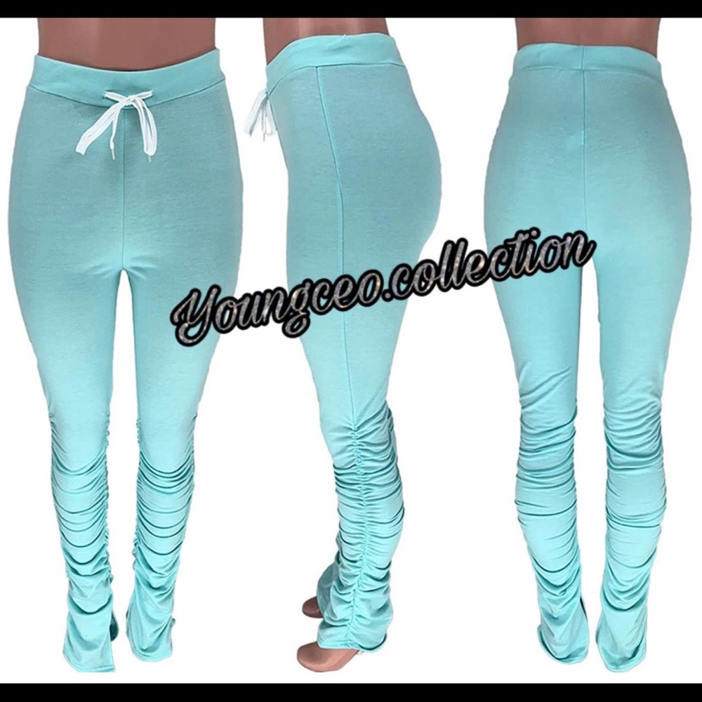 Blue stacked pants 💞